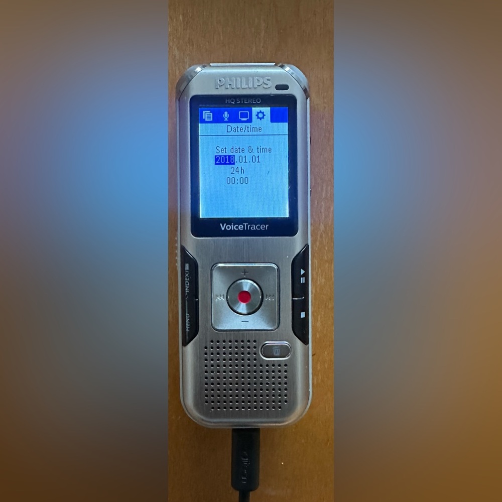 Philips Silver VoiceTracer Digital Recorder